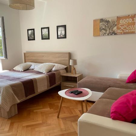 Apartment Beauty Pula Extérieur photo